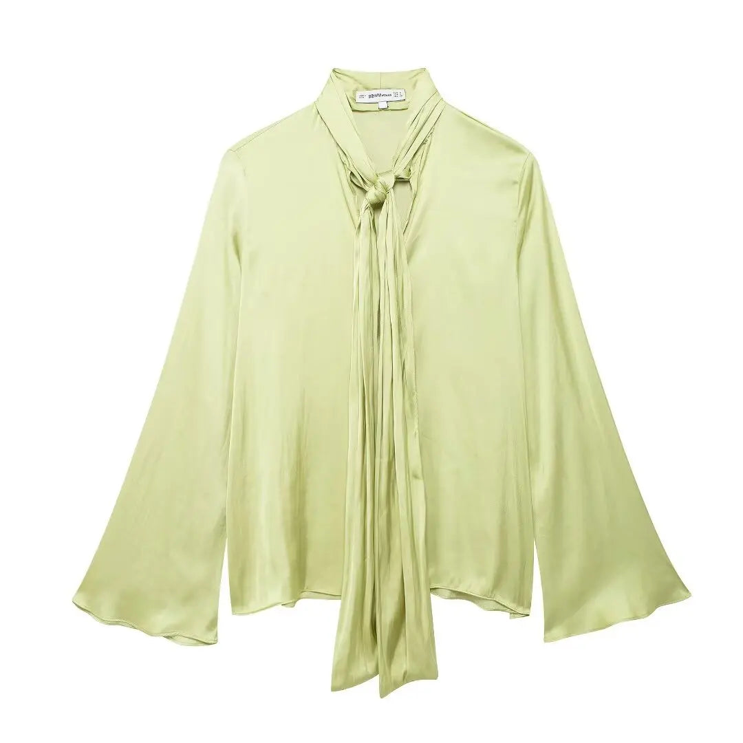Chemise ras du cou Claudia pour femme avec nœud | Manches longues, couleur unie 6