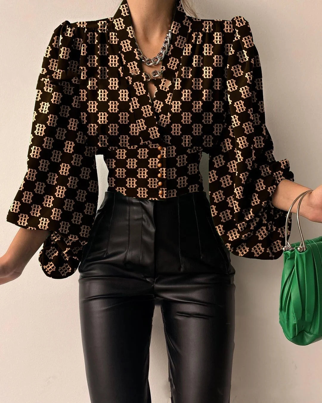 Liora Blouse Femme Chic à Col V Irrégulier | Manches Lanternes, Tissu Léger 1
