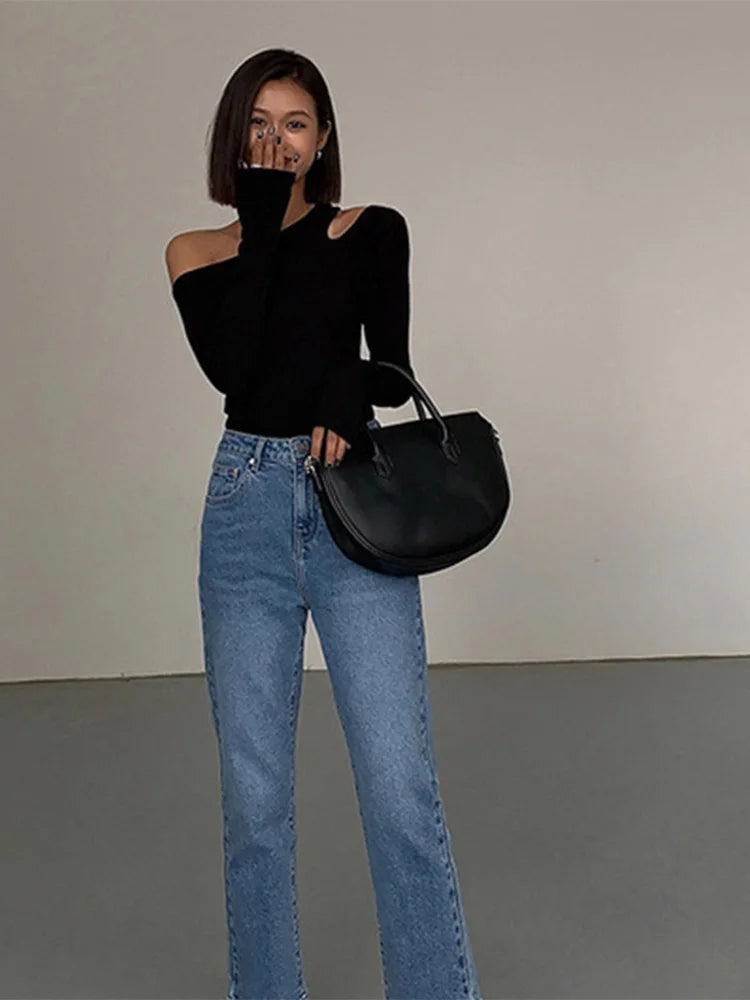 Liora Tee Shirt Manche Longue Femme Slim Fit à Col Dérangé | Sexy, Chic, Décontracté 2