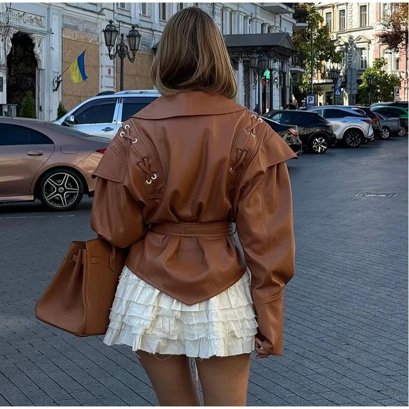 Veste en cuir à lacets Livara pour femme | Taille ajustée, col à revers 4