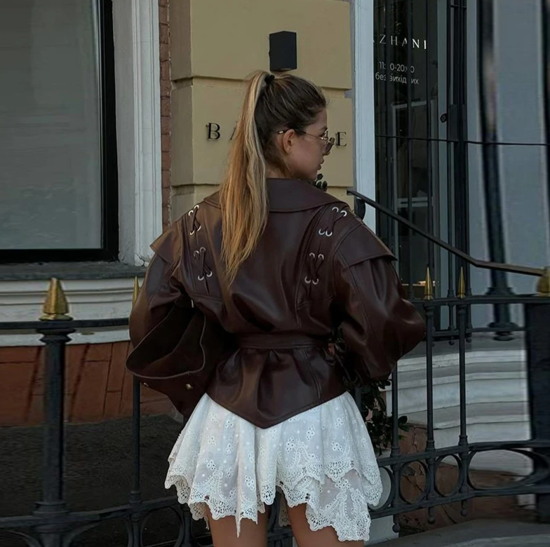 Veste en cuir à lacets Livara pour femme | Taille ajustée, col à revers 6